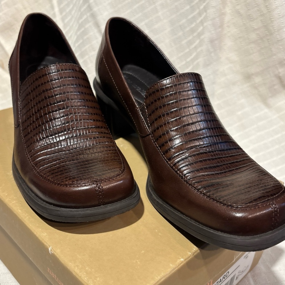 Naturalizer‎ Mae Tootsie/ Lizard women’s size 6 new in box